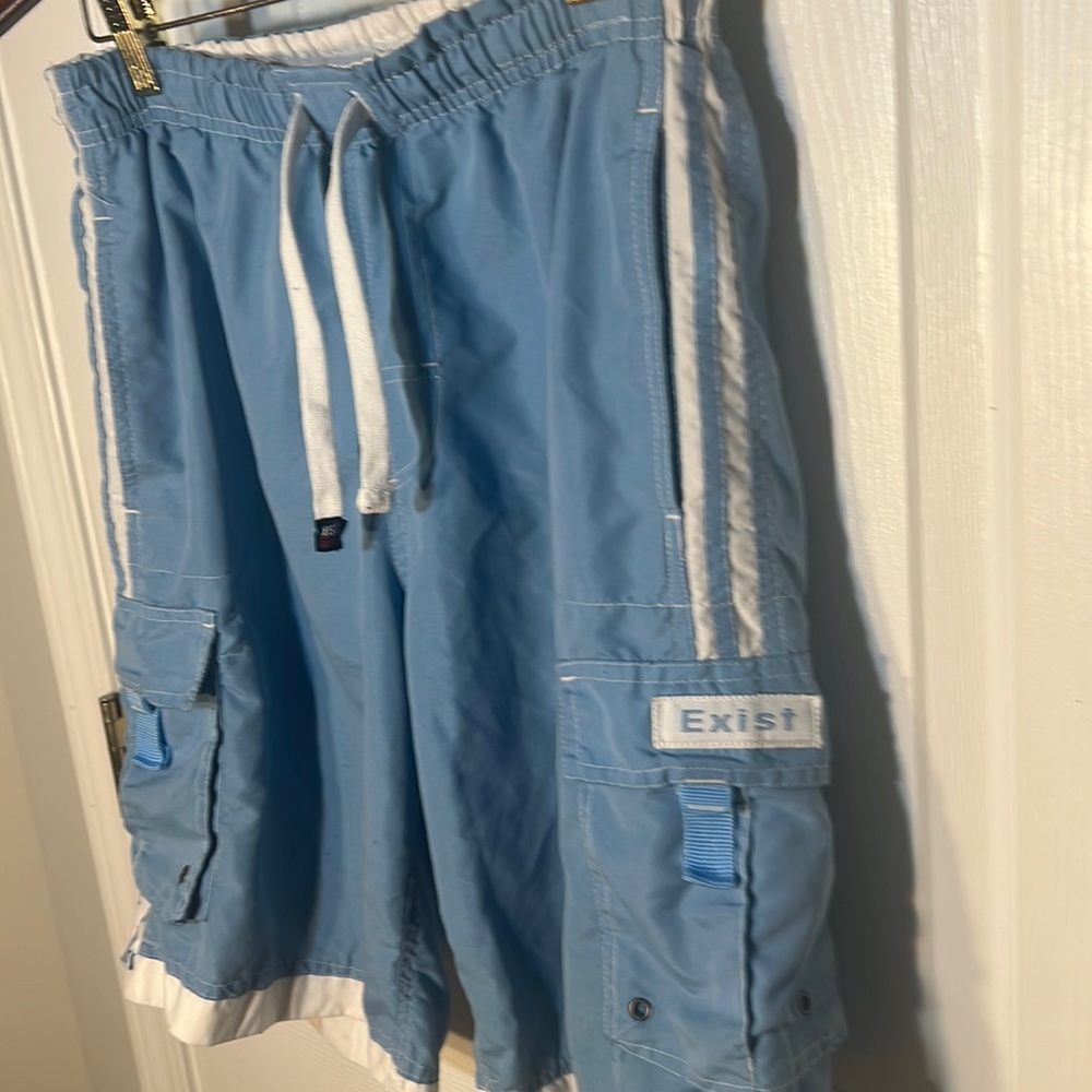Exist Supreme - Picture 2 of 4